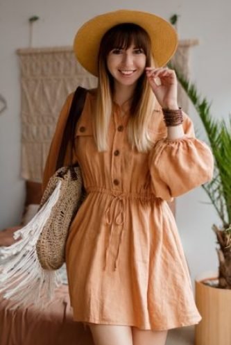 Vestido Amarelo de Manga Curta